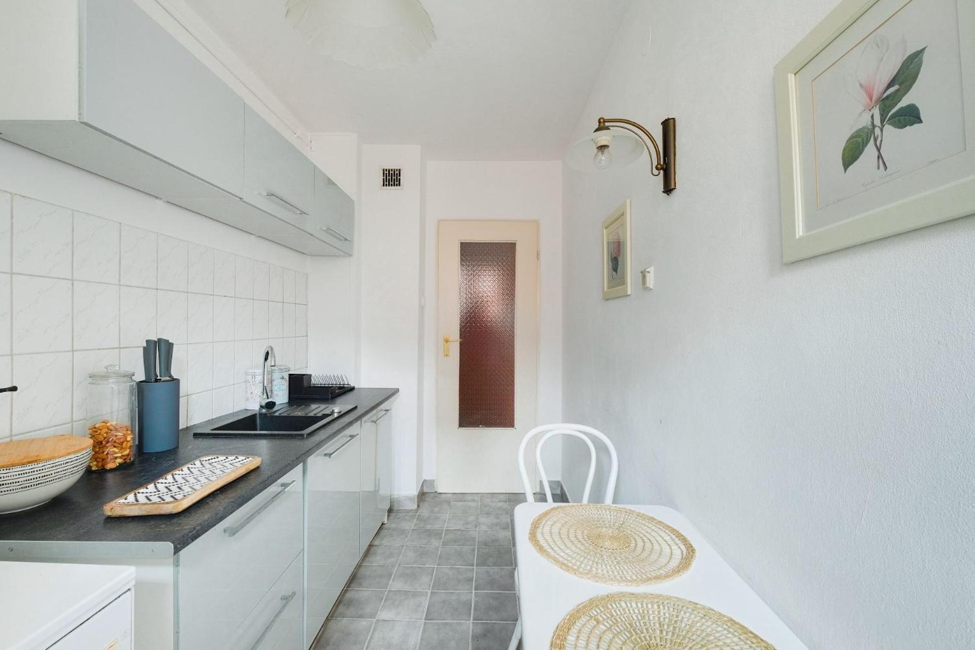 Spacious Apartment In Green Location Warschau Exterior foto